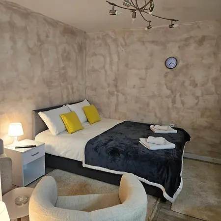 Helena 2 Apartment Lazarevac