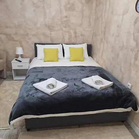 Helena 2 * Lazarevac